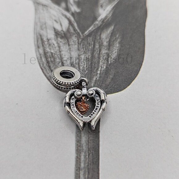 Pandora Club 2021 Angel Wings & Heart Dangle Charm - Picture 6 of 7